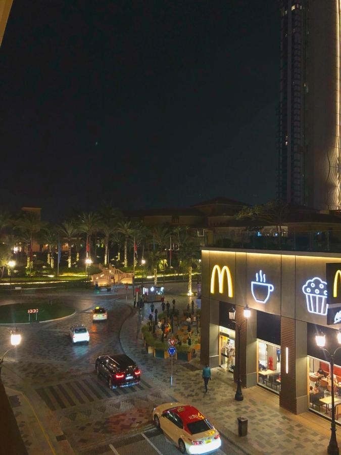 Dubai Eye Albergue Exterior foto