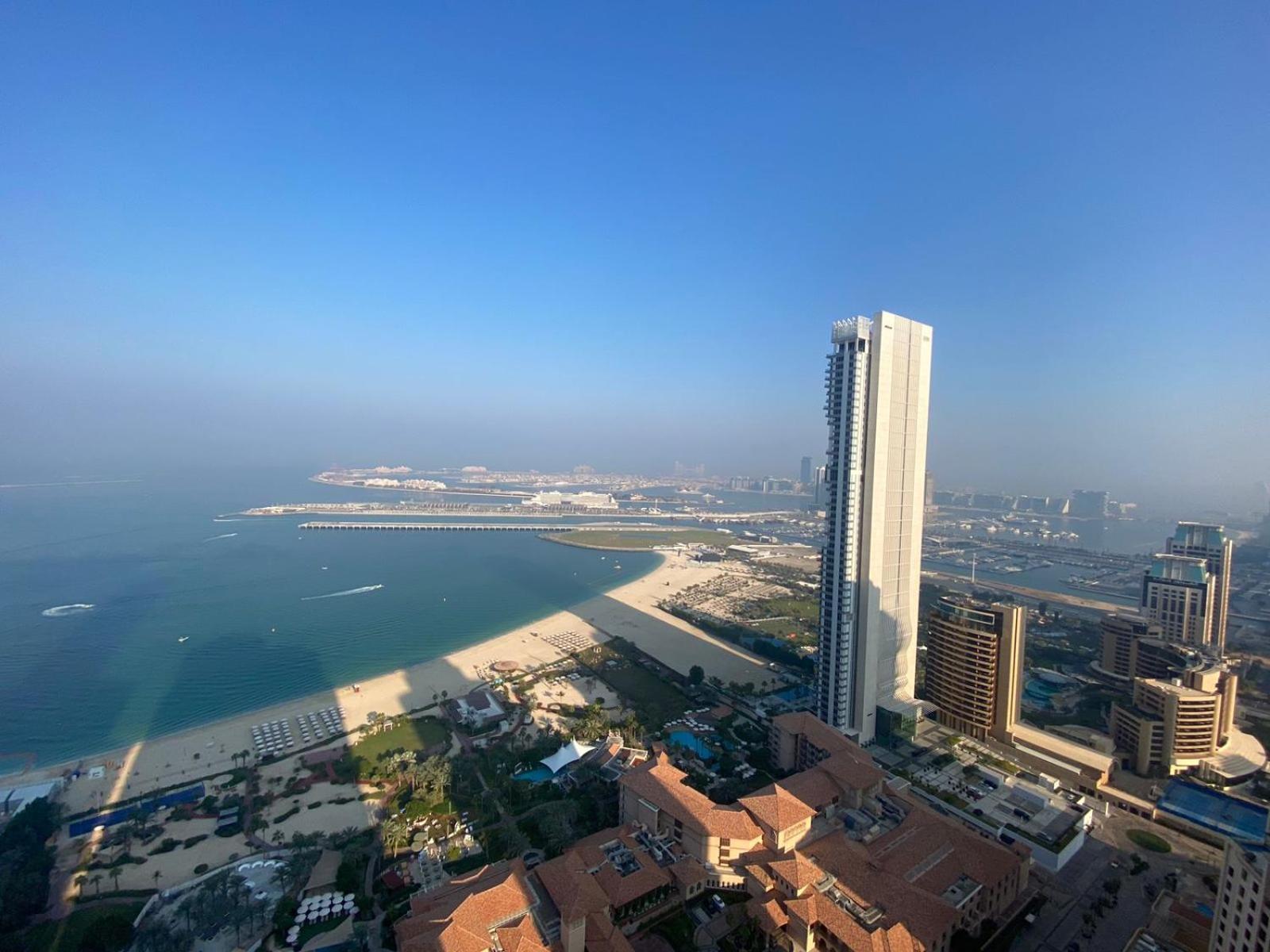 Dubai Eye Albergue Exterior foto